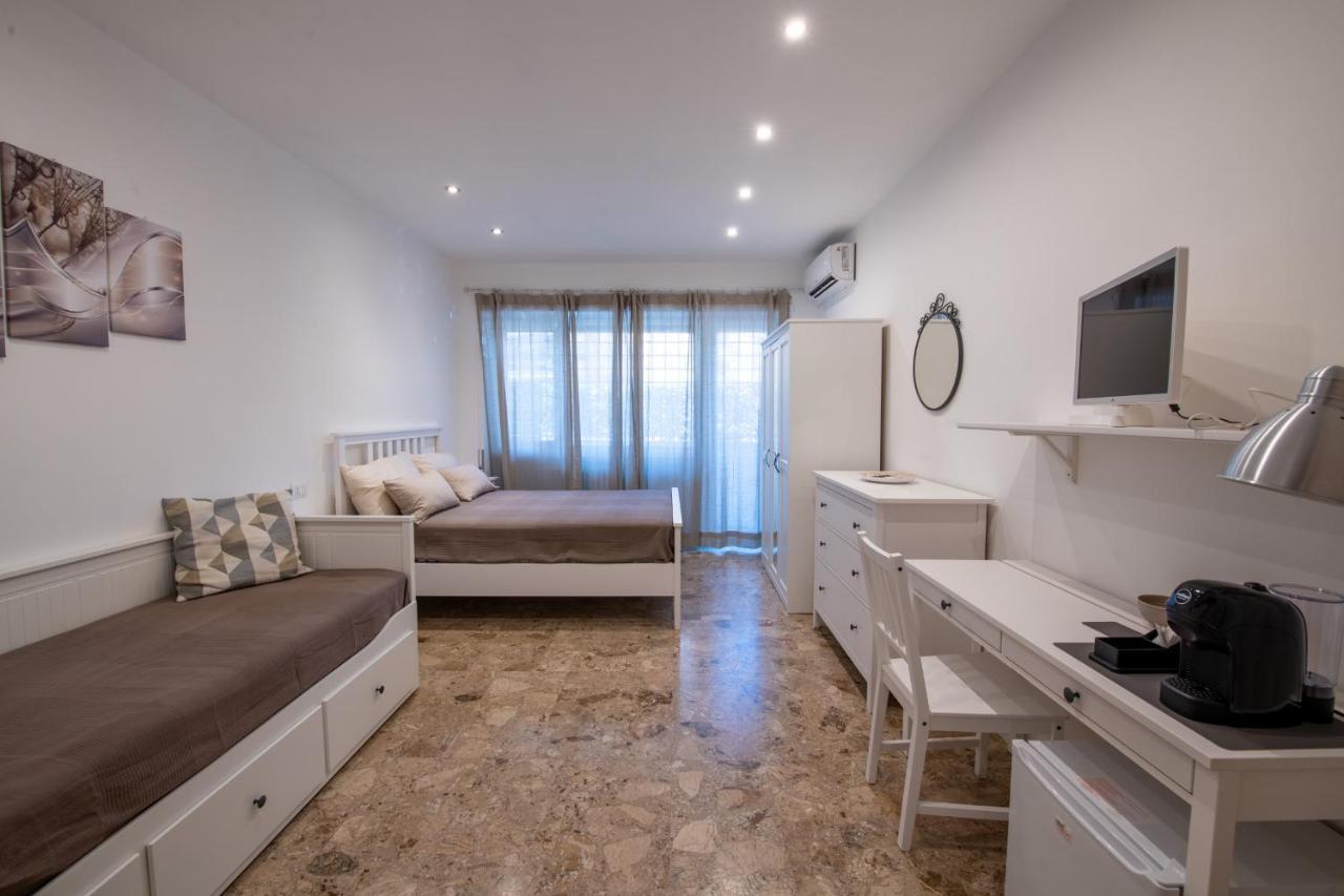 Casa Rosa Beige E Blu Apartment Rome Luaran gambar