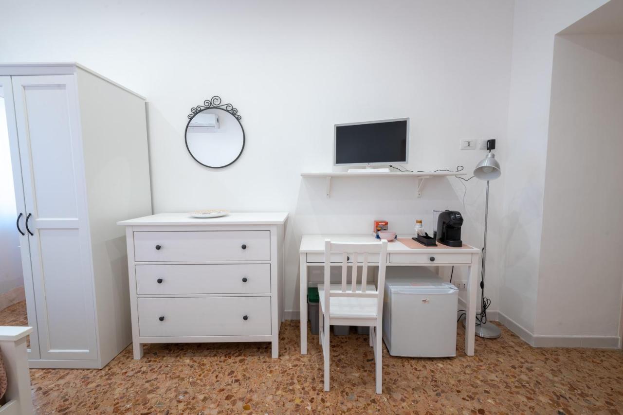 Casa Rosa Beige E Blu Apartment Rome Luaran gambar